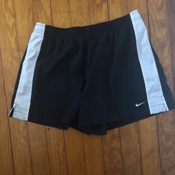 black and white nike shorts womens